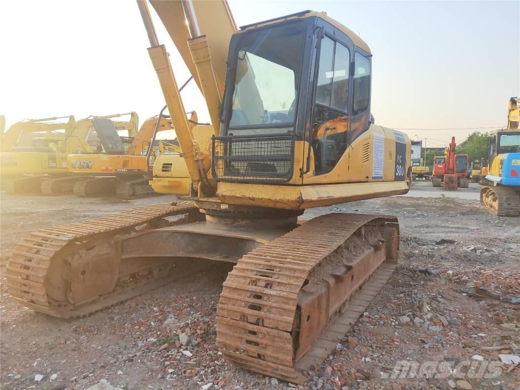 Komatsu PC 300-7 حفارات زحافة