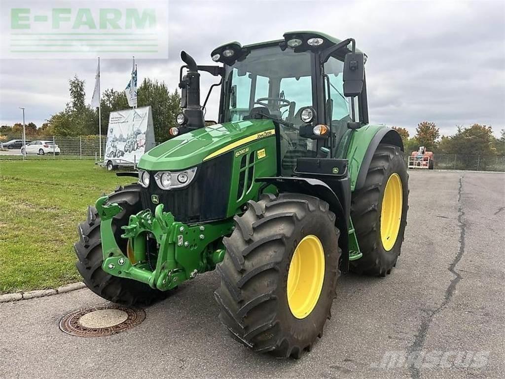 John Deere 6090m الجرارات