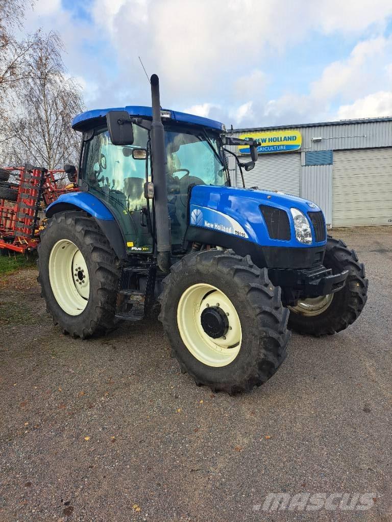 New Holland TS110A الجرارات