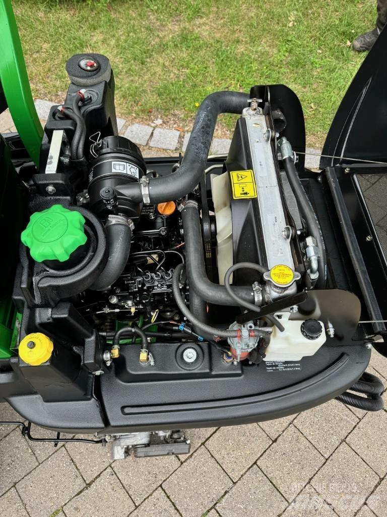 John Deere 2500 B محشات الخضر