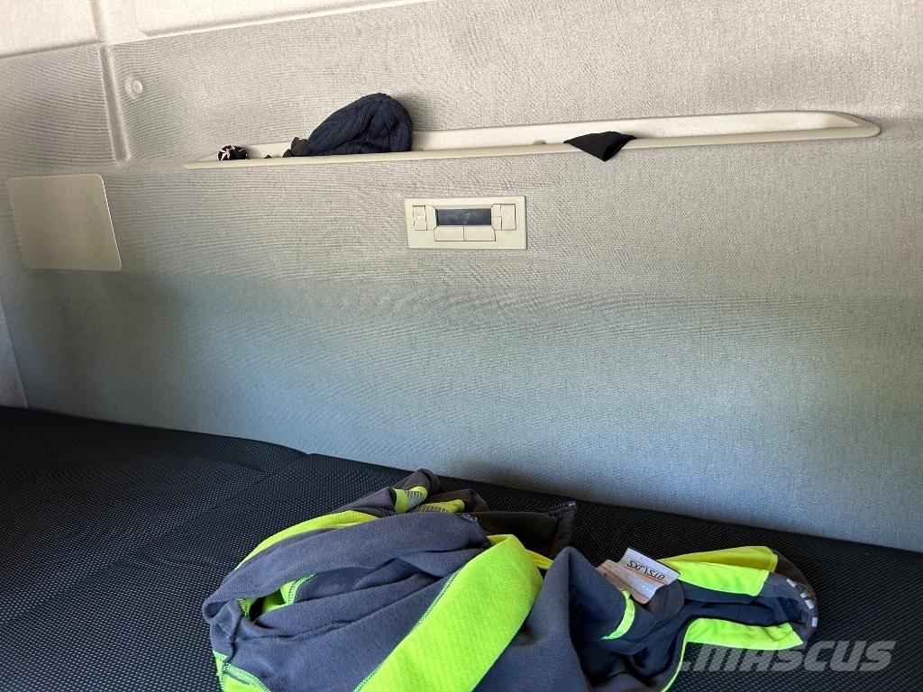 Volvo FH 540 شاحنات قلابة