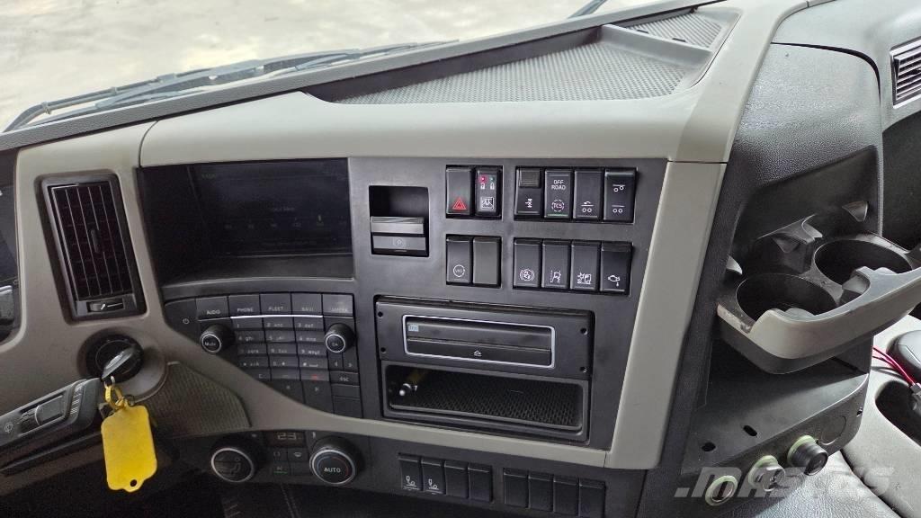 Volvo FM460 6X2*4 شاحنات الرافعات الخطافية