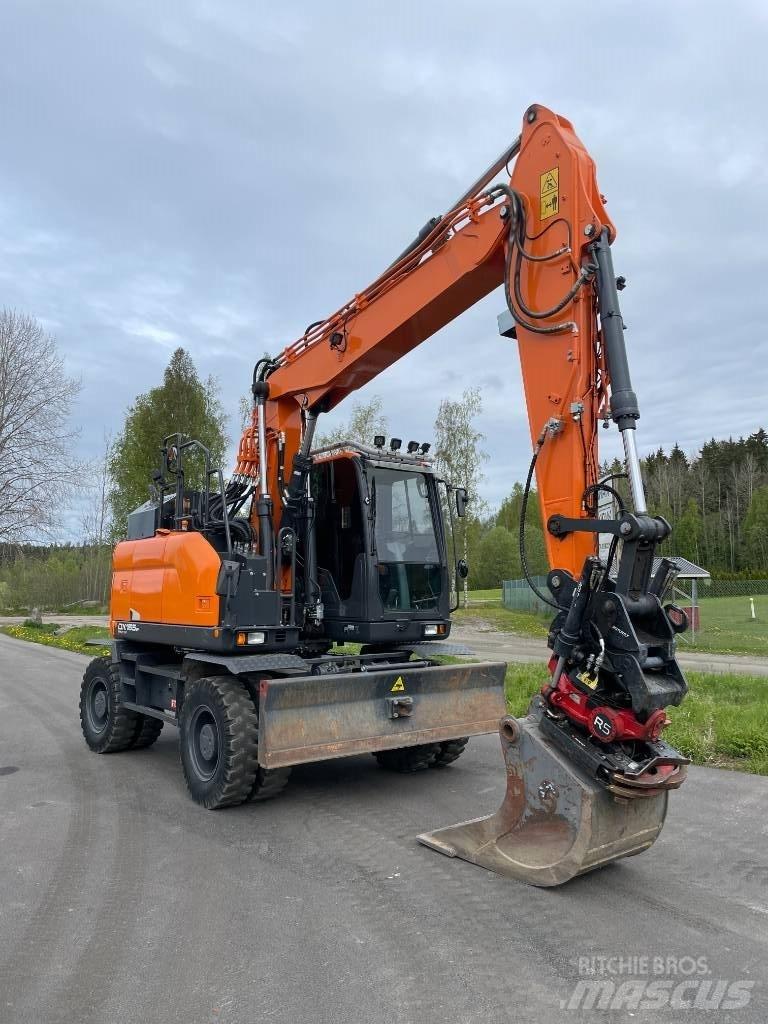 Doosan DX 165 W حفارات بعجل