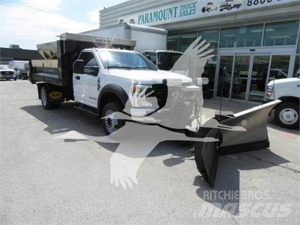 Ford F550 معدات نشر الرمال والملح