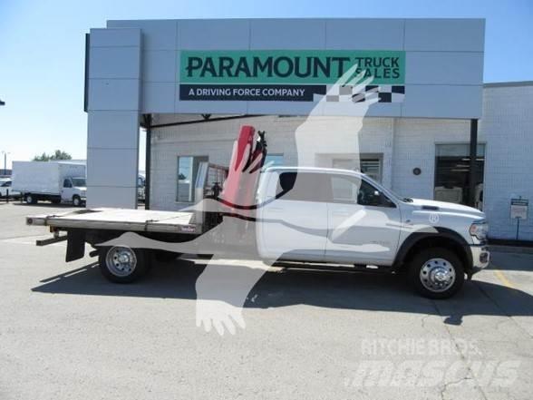 RAM 5500 HD شاحنات مسطحة/مفصلية الجوانب