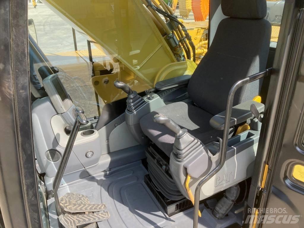 CAT 330 D L حفارات زحافة