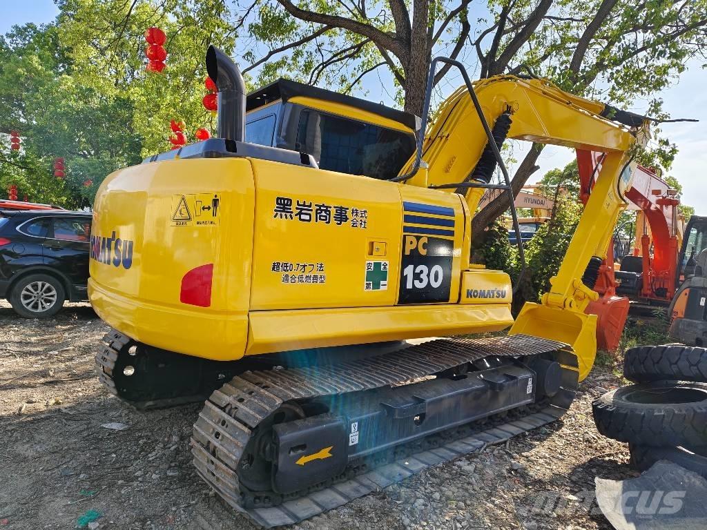 Komatsu PC 130 حفارات زحافة