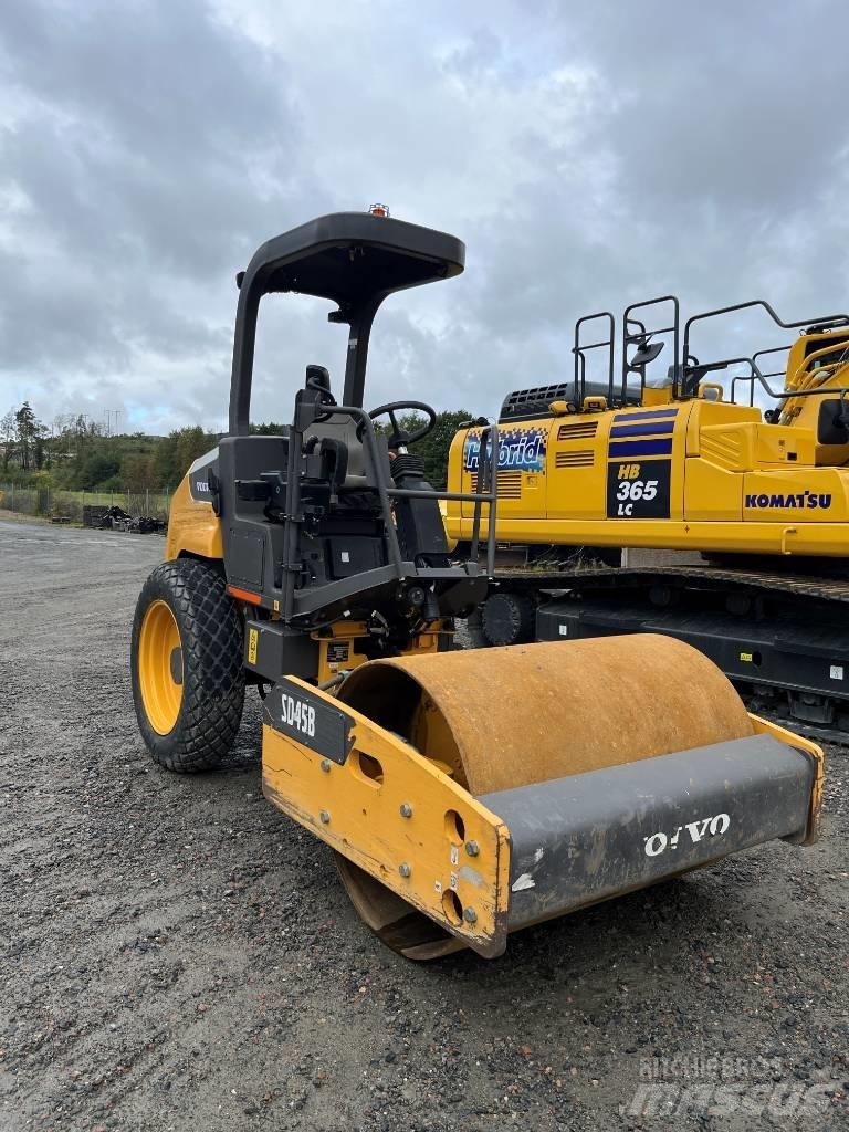 Volvo SD 45 B مداحل أحادية الأسطوانة