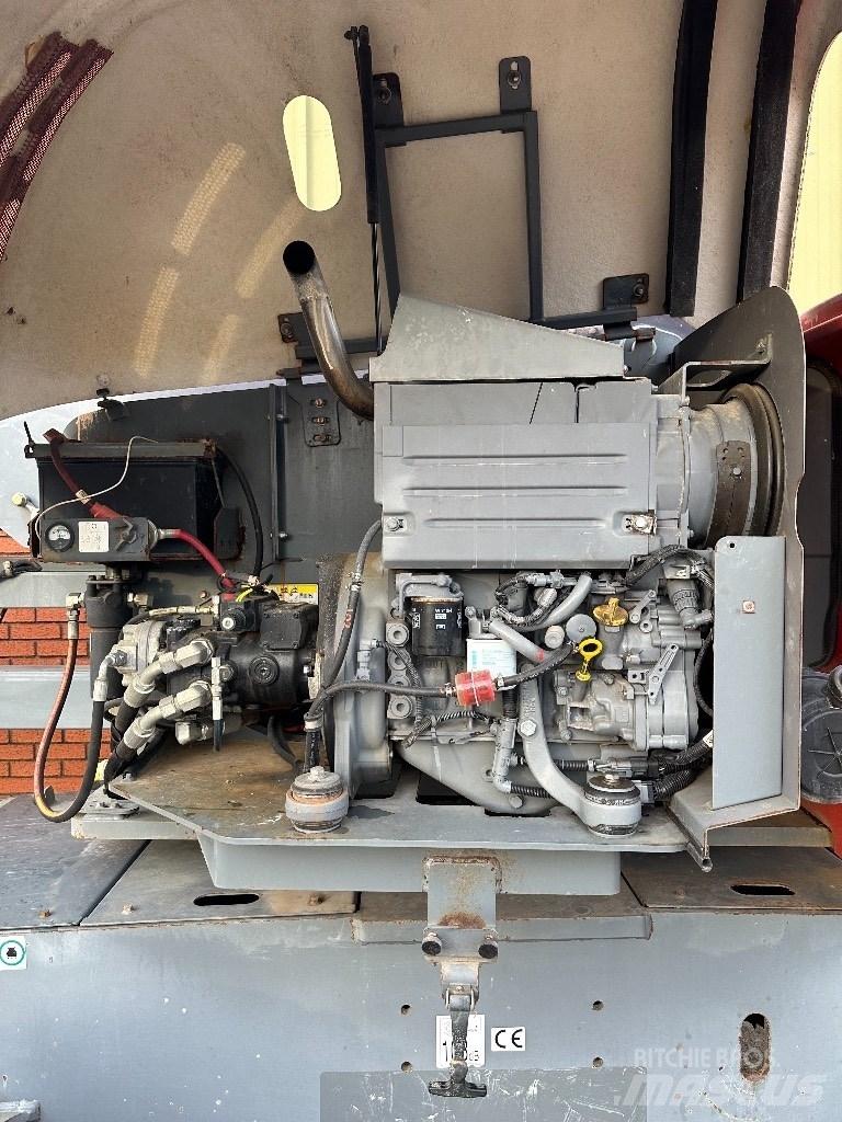 SkyJack SJ 46 AJ رافعات سلة مفصلية