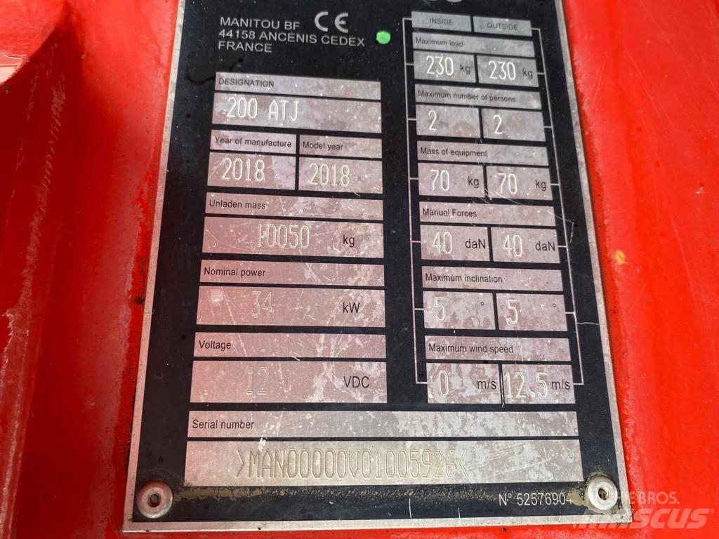 Manitou 200 ATJ رافعات سلة مفصلية