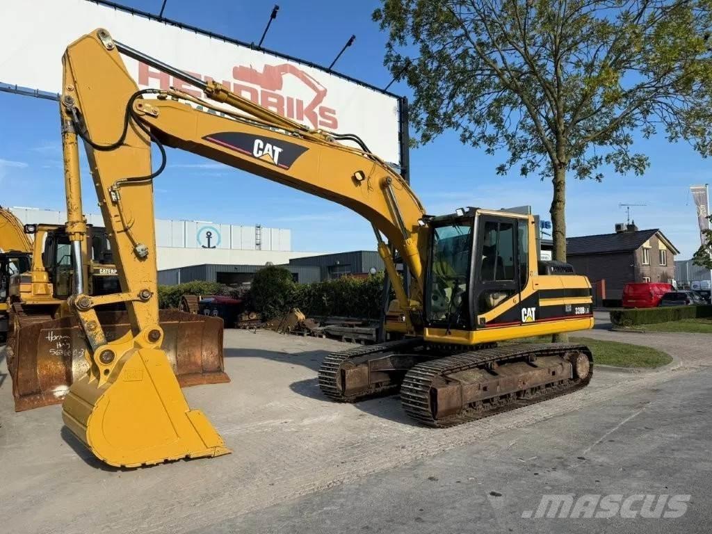 CAT 320BLN لوادر ذات جرافات عكسية