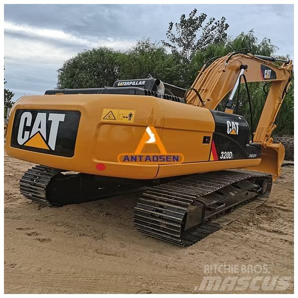 CAT CAT 320D حفارات زحافة