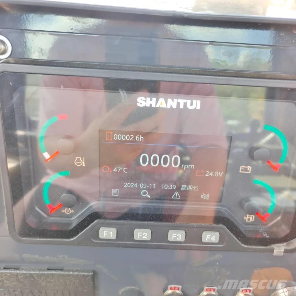 Shantui SD 32 بلدوزرات مجنزرة