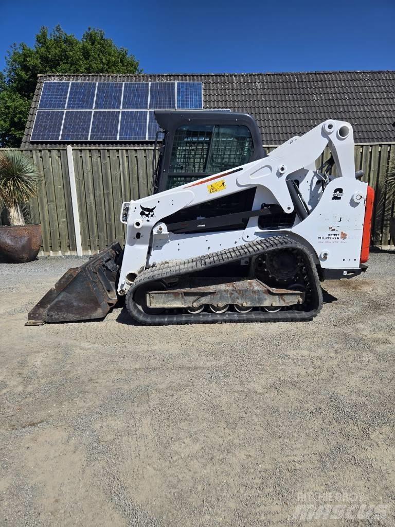 Bobcat T 650 لوادر انزلاقية التوجيه
