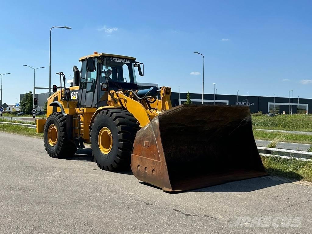 CAT 966H لوادر بعجل