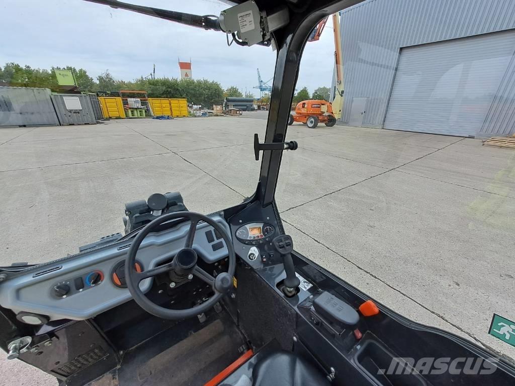 Bobcat L28 لوادر بعجل