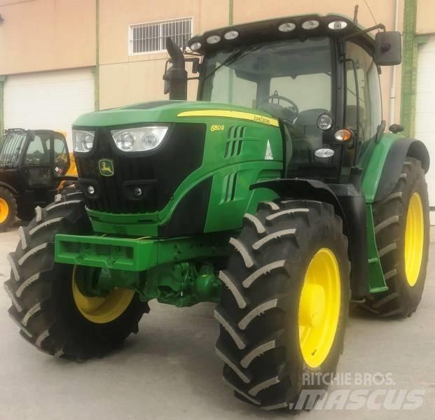 John Deere 6150 R الجرارات