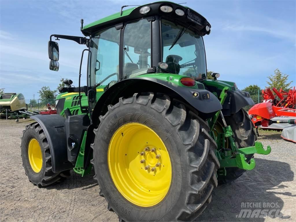John Deere 6130R الجرارات