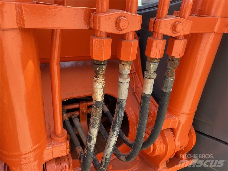 Hitachi EX 100 G-3 حفارات زحافة