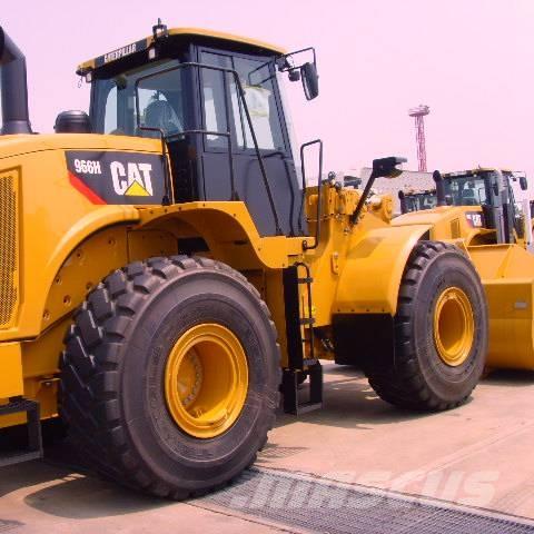 CAT 966H لوادر بعجل