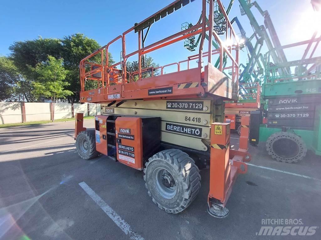 JLG 430 LRT رافعات مقصية الشكل