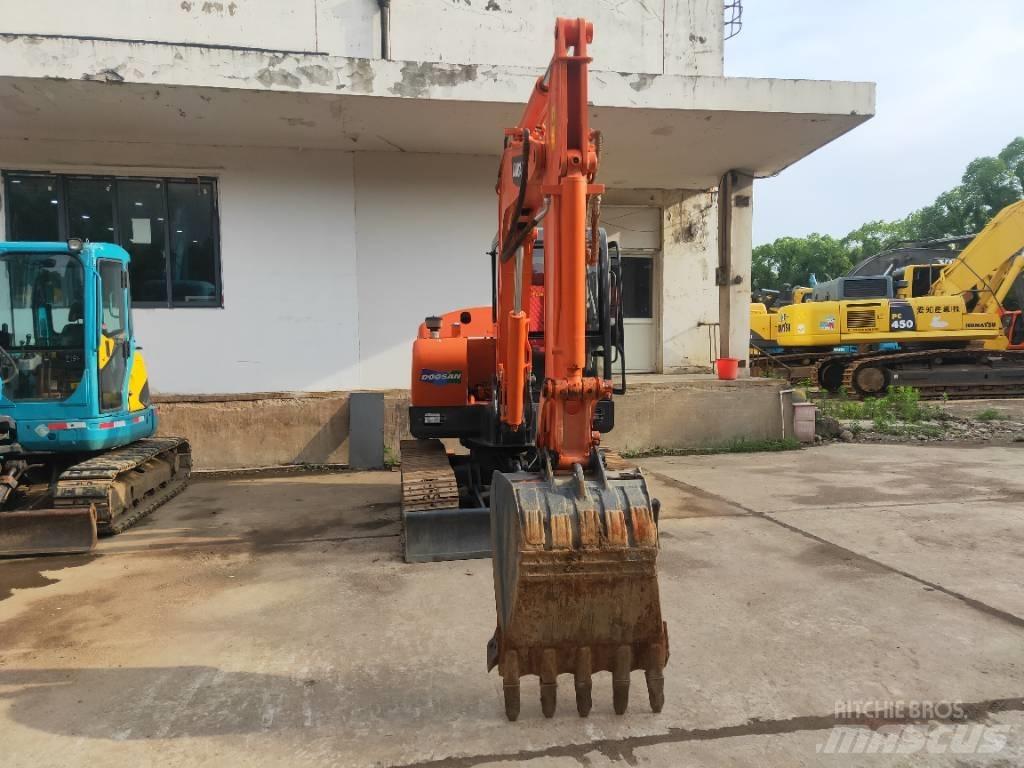 Doosan DH 55 حفارات صغيرة أقل من 7 طن (حفارات صغيرة)