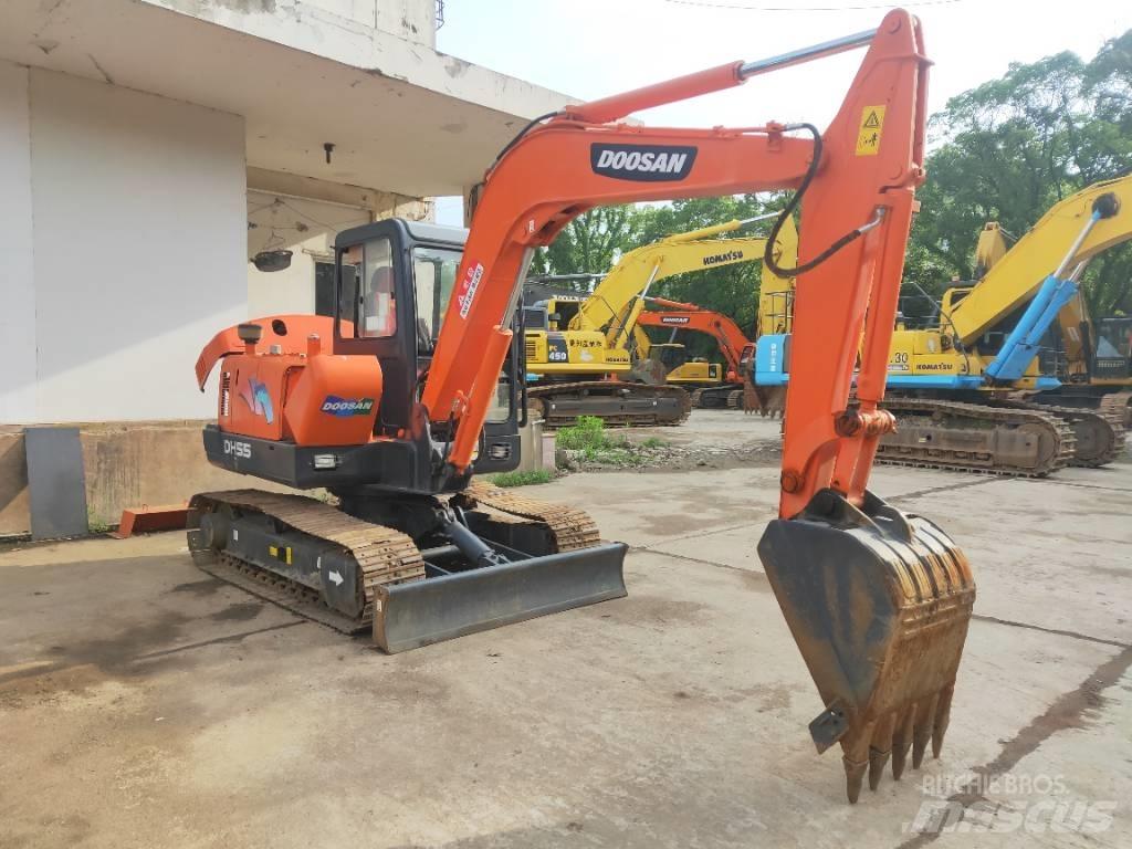 Doosan DH 55 حفارات صغيرة أقل من 7 طن (حفارات صغيرة)