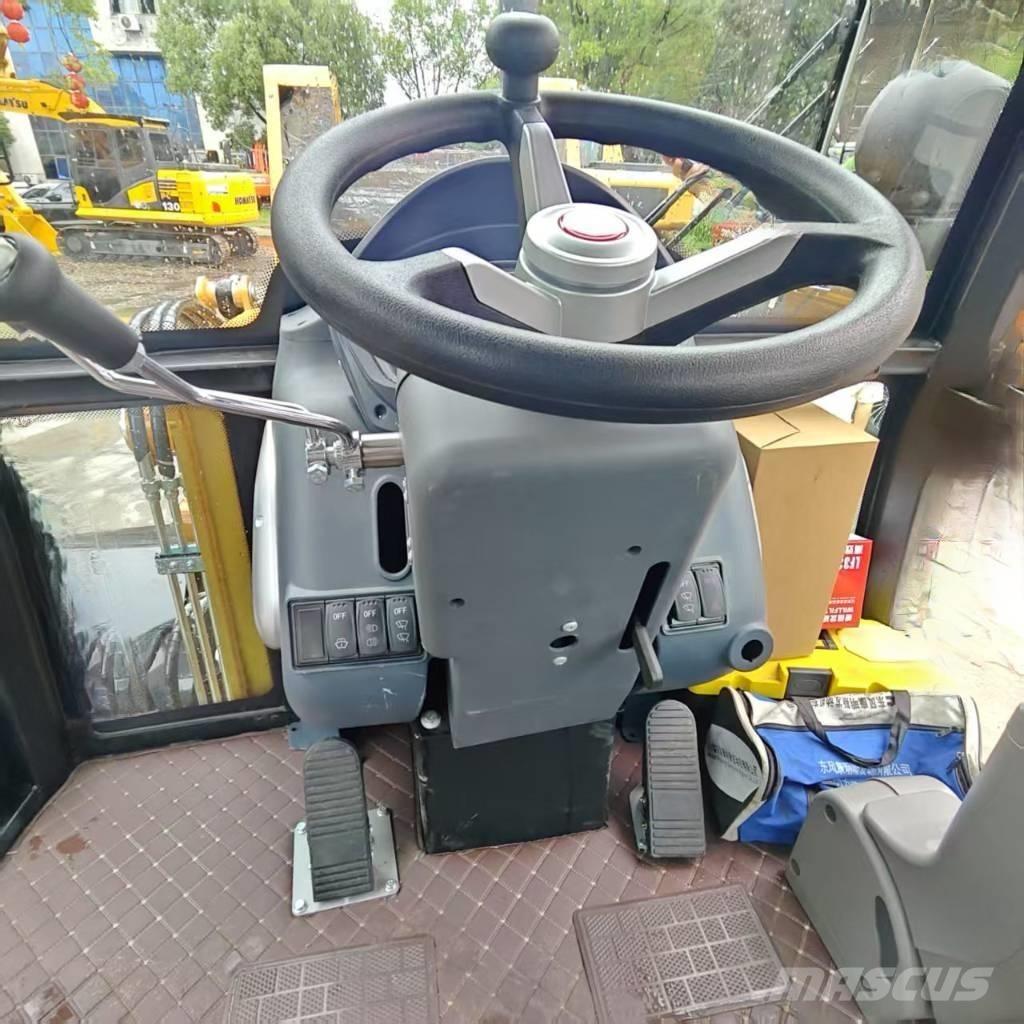 CAT 420 F لوادر ذات جرافات عكسية