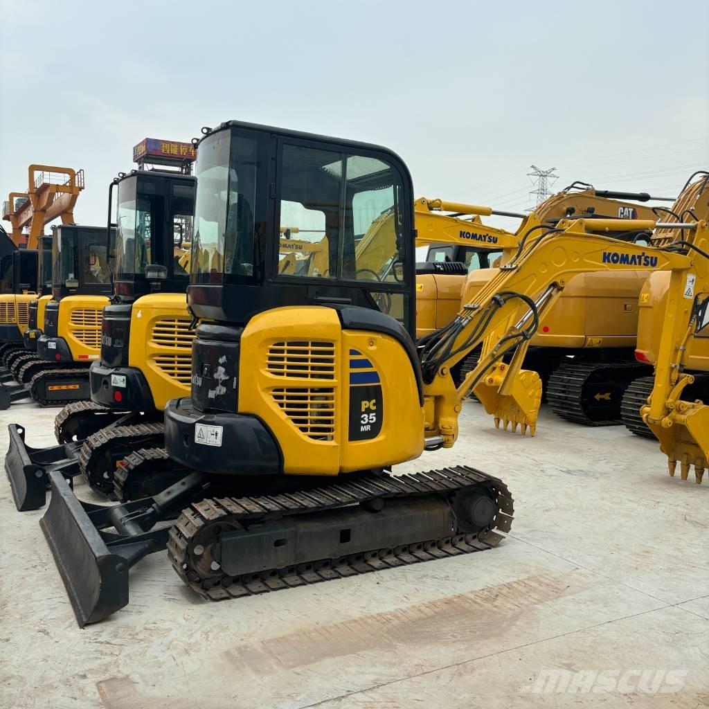 Komatsu PC 35 MR حفارات صغيرة أقل من 7 طن (حفارات صغيرة)
