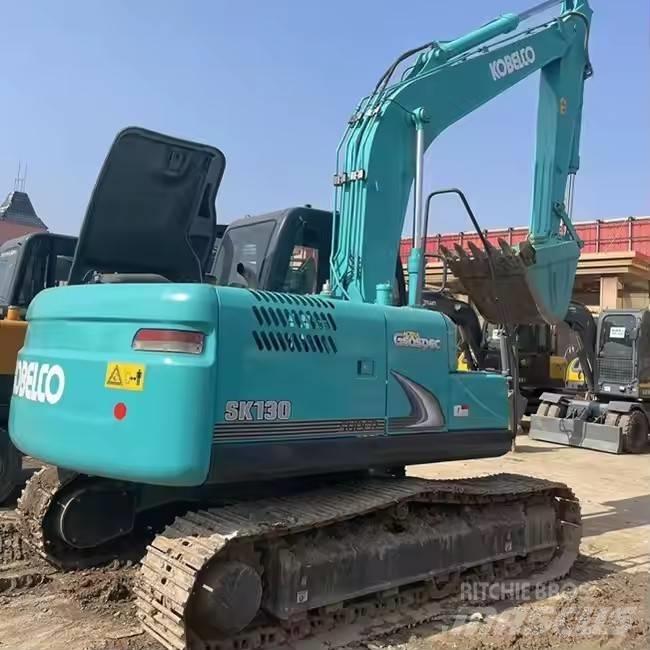 Kobelco SK 130 حفارات زحافة