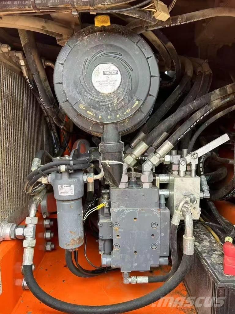 Hamm HD 90 مداحل مزدوجة