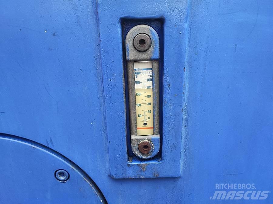  G 100V شاحنات ذات رافعات شوكية - أخرى