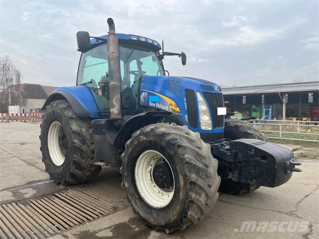 New Holland T8040 الجرارات