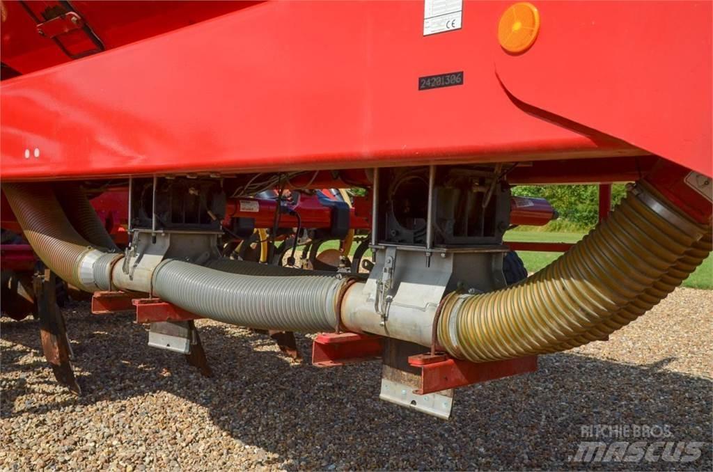 Horsch Focus 6 TD ماكينات البذر الدقيق