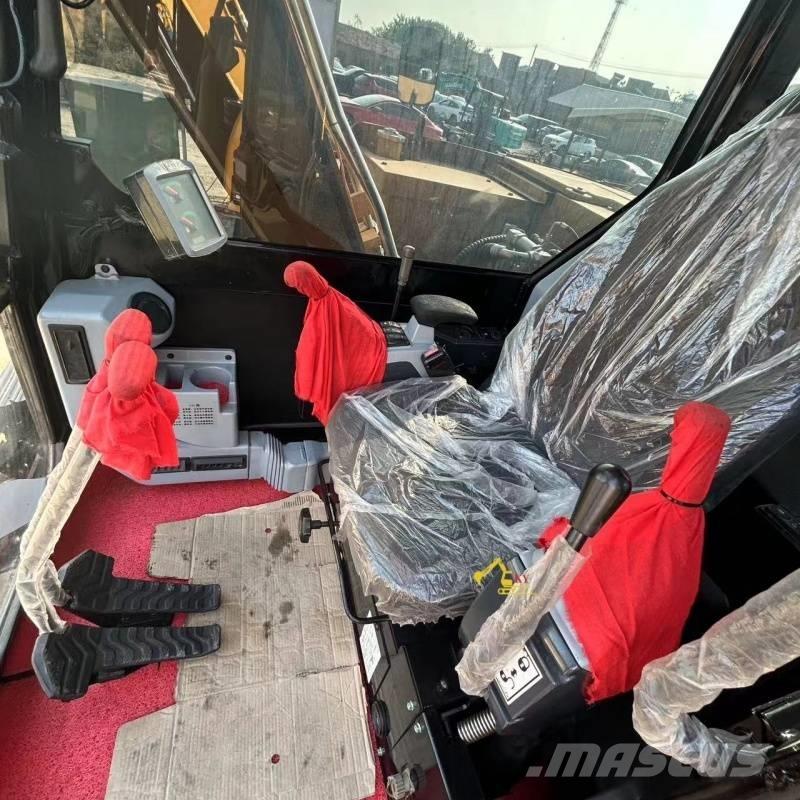 CAT 307E2 حفارات زحافة