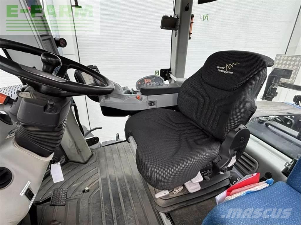 New Holland t9.560 الجرارات