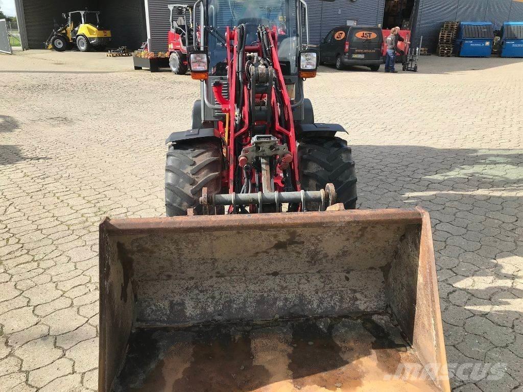 Weidemann 1380Plus لوادر صغيرة
