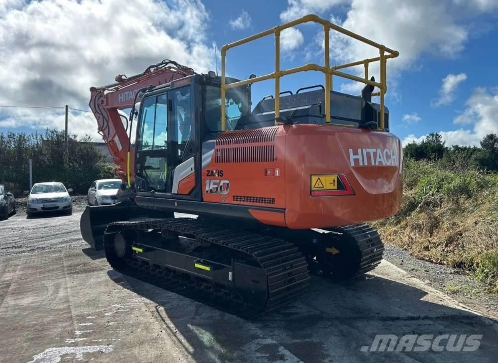 Hitachi ZX 160 LC حفارات زحافة