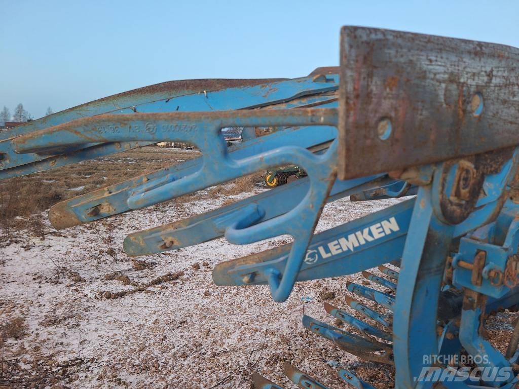 Lemken Juwel 7 M V T محاريث عكسية