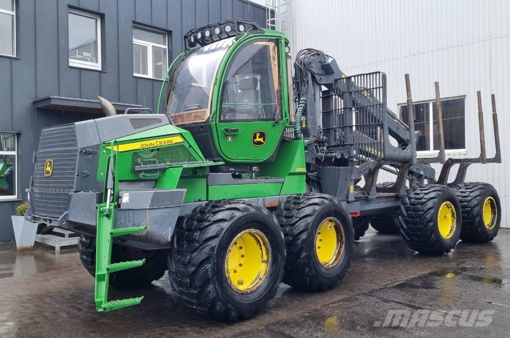 John Deere 1010 G شاحنات