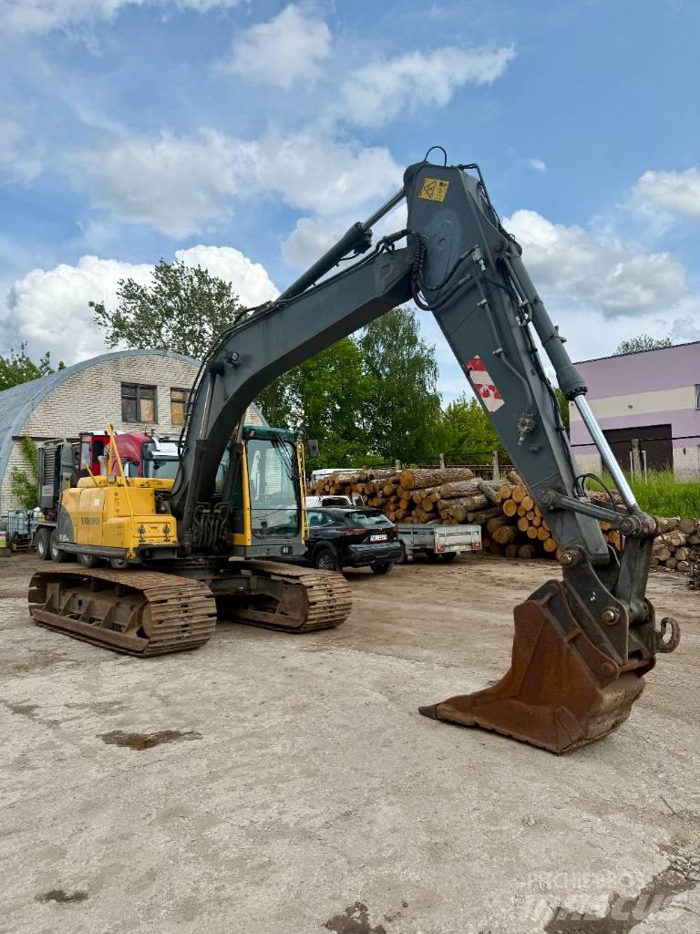 Volvo EC 160 B LC حفارات زحافة