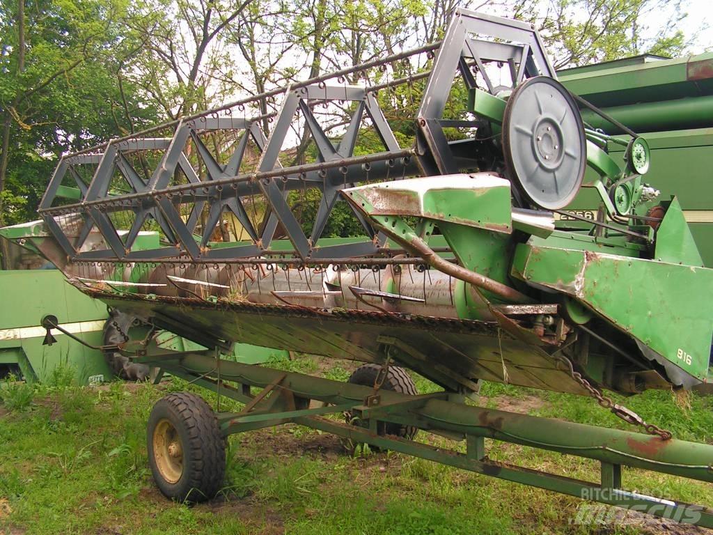 John Deere 2056 حصادات