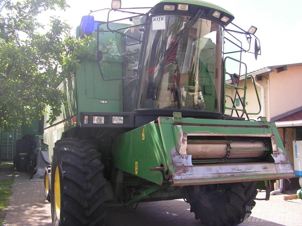 John Deere 2056 حصادات