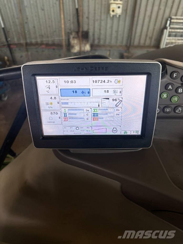 John Deere 6170 R الجرارات