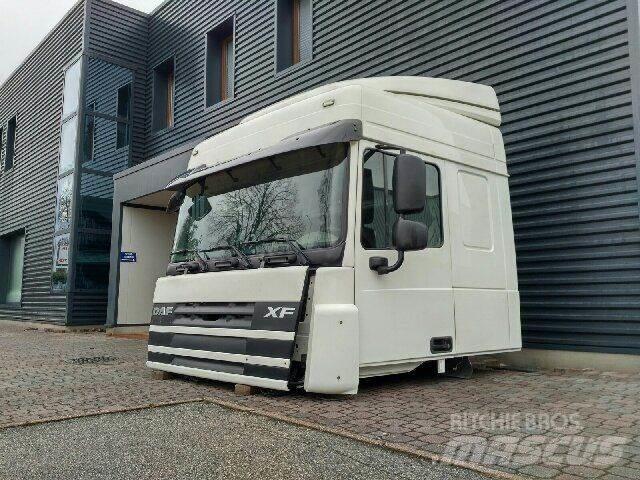 DAF XF 105 Euro 5 كابينة والداخلية