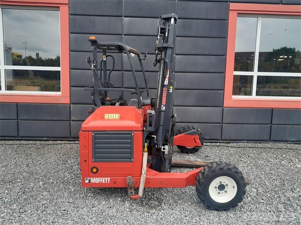 Moffett M4 25.3 شاحنات ذات رافعات شوكية - أخرى