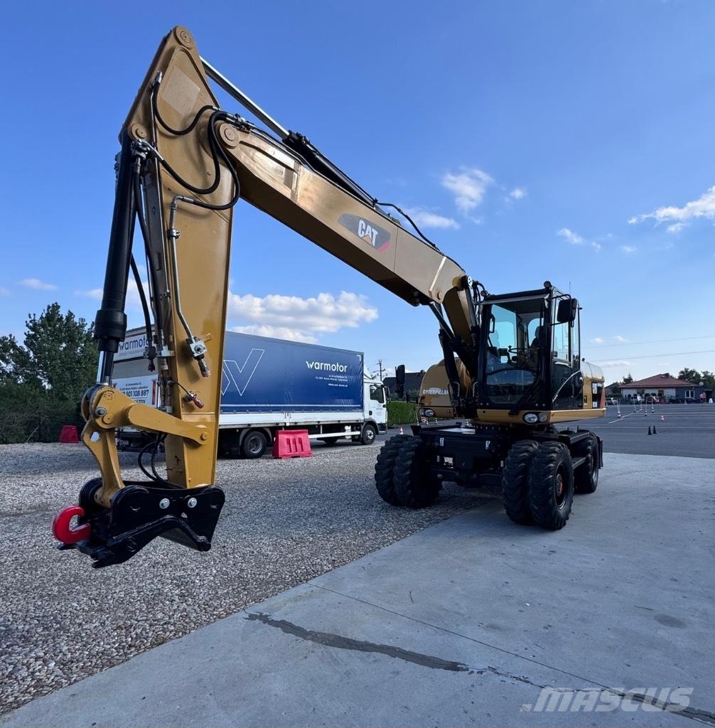Catepillar 316 D حفارات بعجل