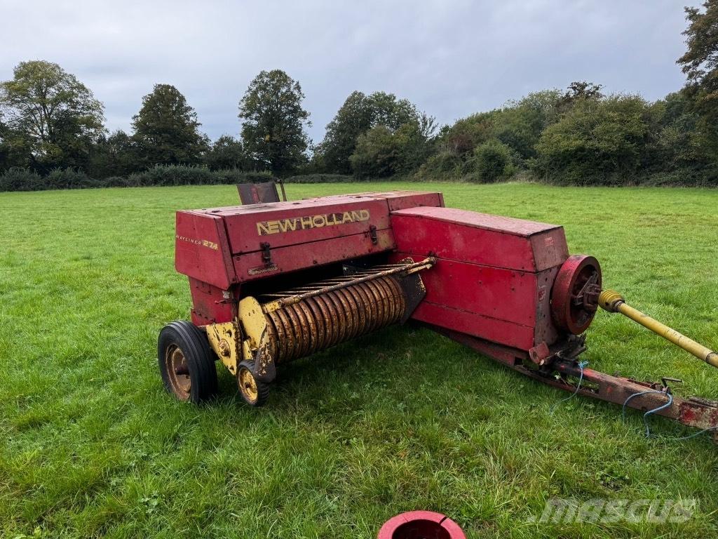 New Holland 274 محزمات مربعة
