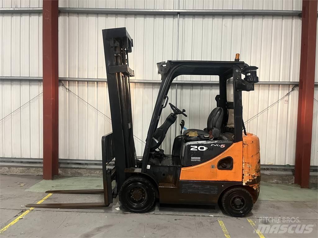 Doosan D20SC-5 شاحنات الديزل