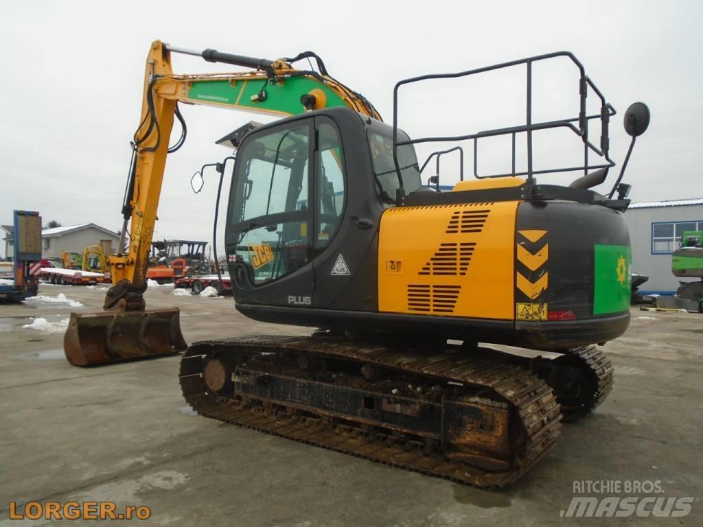 JCB JS 131 LC حفارات زحافة